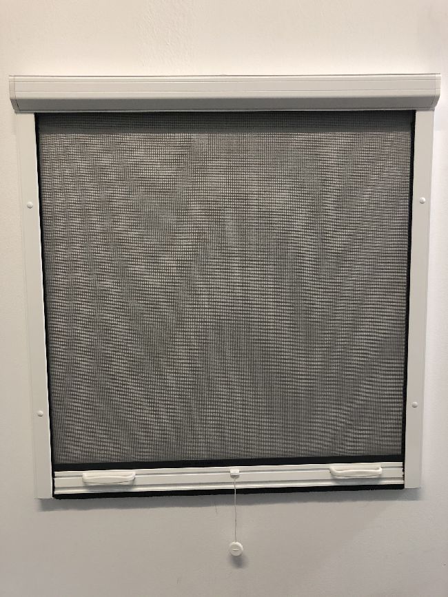 Insektenschutzrollo für senkrechte Fenster