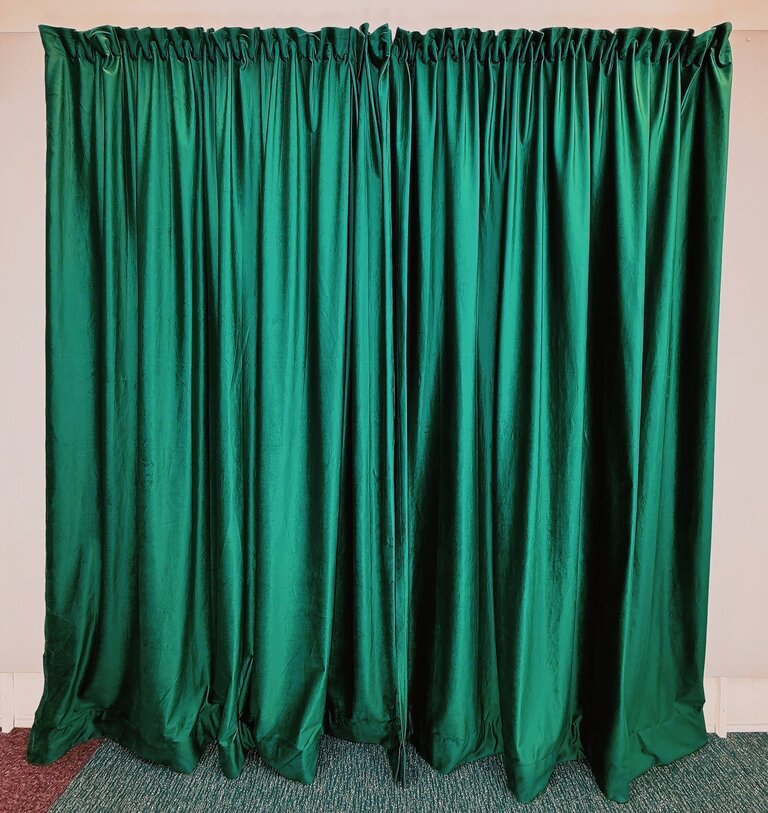 Vorhang mit Kräuselband