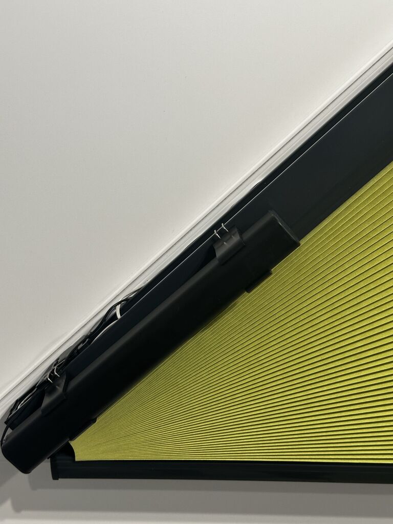 Plissee für dreieck Fenster elektrisch